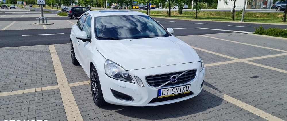 Volvo S60 cena 59999 przebieg: 165000, rok produkcji 2012 z Głogów małe 232